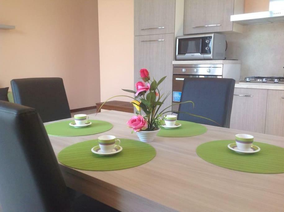 ורנה New Apartment Lake 10 מראה חיצוני תמונה
