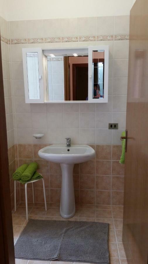 ורנה New Apartment Lake 10 מראה חיצוני תמונה